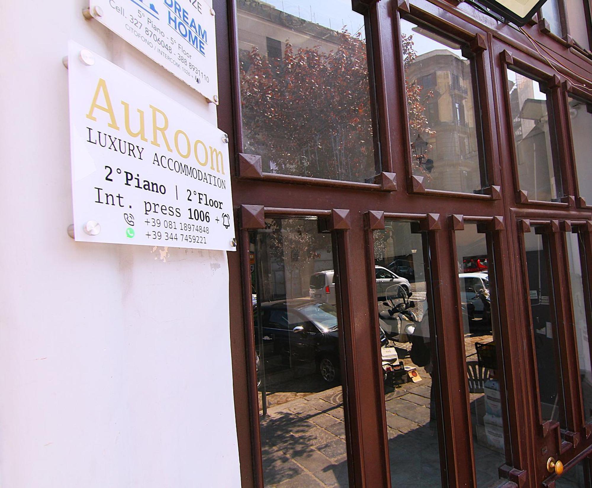 Auroom نابولي المظهر الخارجي الصورة